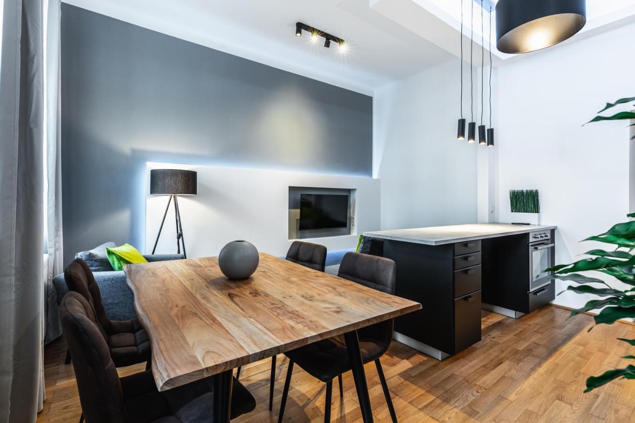 Stylish Designed Apartment In A Top Location Wenen Buitenkant foto